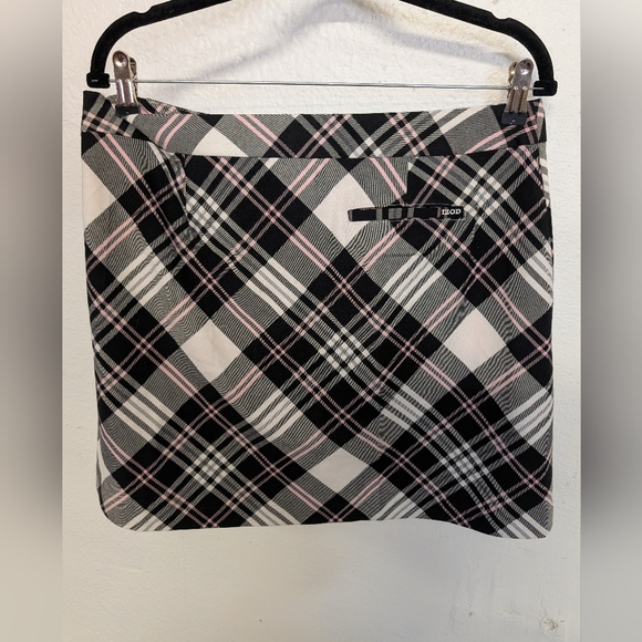 Izod Black and Pink Plaid Mini School Girl Skirt Size 10 - Picture 2 of 6